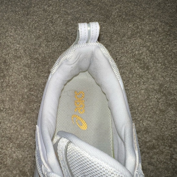 White and Gold Gel Contend 6 - Picture 7 of 9